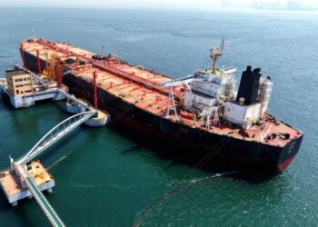 UK Defends Russian-Linked Tanker Seizure as Putin Warns of Retaliation 2 A Russian Shadow Fleet