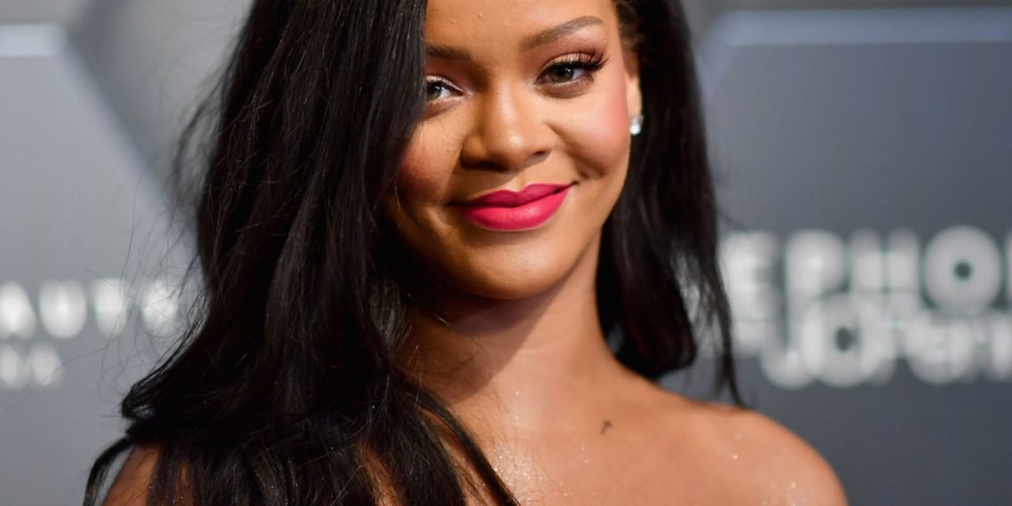 Rihanna’s Clara Lionel Foundation Donates $5million to Support Organizations Overwhelmed by COVID-19 1 rihanna