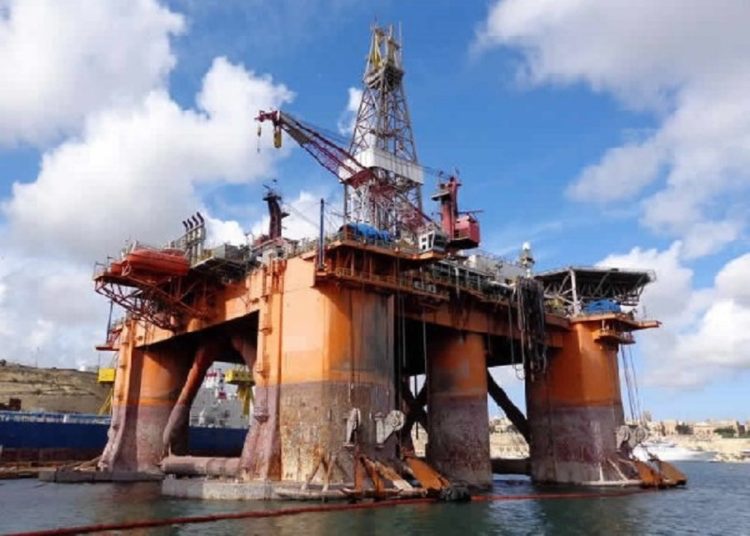Ministry of Energy Directs ENI, Springfield to Provide Final Draft of Unitization Agreement by July 1 oil rig n