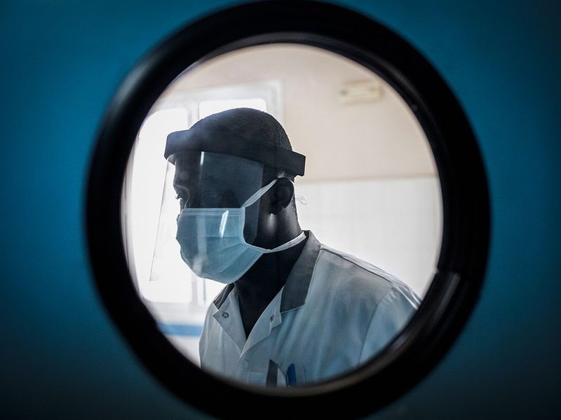 Newspaper Headlines: Over 200 doctors infected with COVID-19 11 200