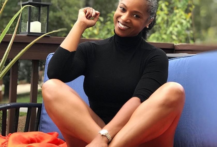 Beautiful Viral photos of 52-year-old woman sets Social Media on Fire 1 52555136 10157261233454802 3889278373280612352 o