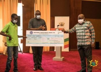 Akufo-Addo gives GH¢2 million to 1000 disabled entrepreneurs