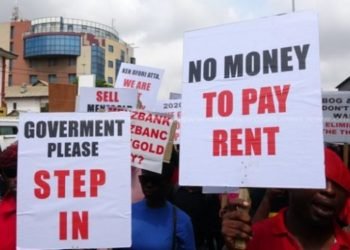 Menzgold customers restrained from organized demo to commemorate collapse of the Company 6 Menzgold customers protest 6 768x432 1 750x375 Copy