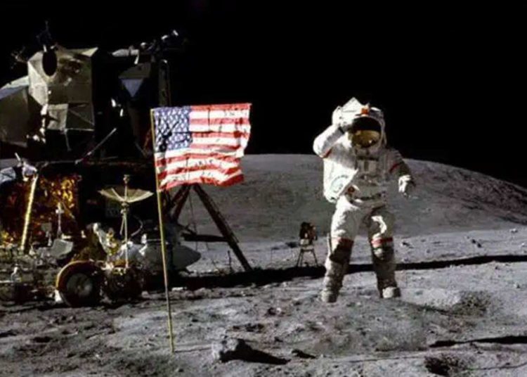NASA to buy resources mined by private companies on the moon 1 NASA is seeking explorers to mine on the moon. Image credit: AP