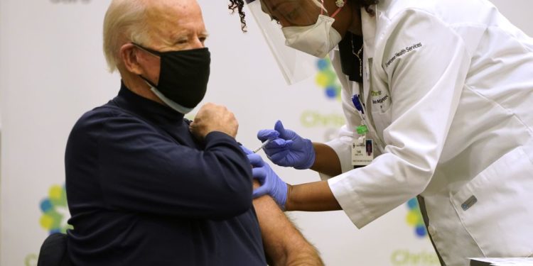Joe Biden receives vaccine as US surpasses 18 million cases 1 Joe Biden receives vaccine as US surpasses 18 million cases