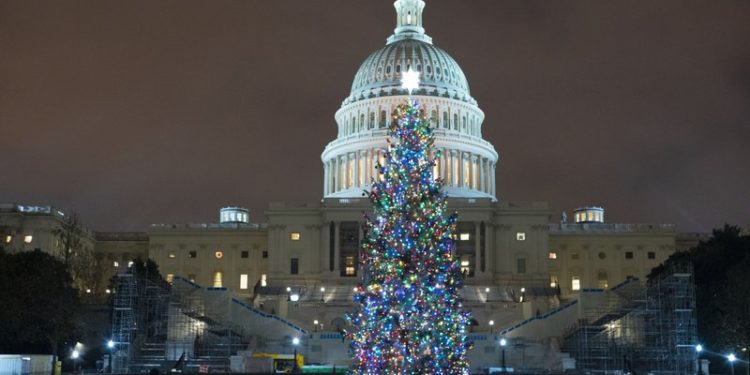 US Congress reaches $900 billion COVID-19 stimulus agreement