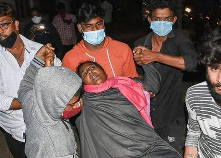 India: Mystery illness kills one, hospitalizes 200 1 India: Mystery illness kills one, hospitalizes 200