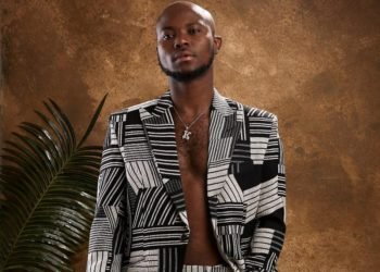 King Promise announces record deal with 5k records and Sony Music 4 MOBO Gregory Promise Bortey Newman, who is popularly known as King Promise, has said that there is no need to have personal contact with an artist before giving out support to promote the artist.