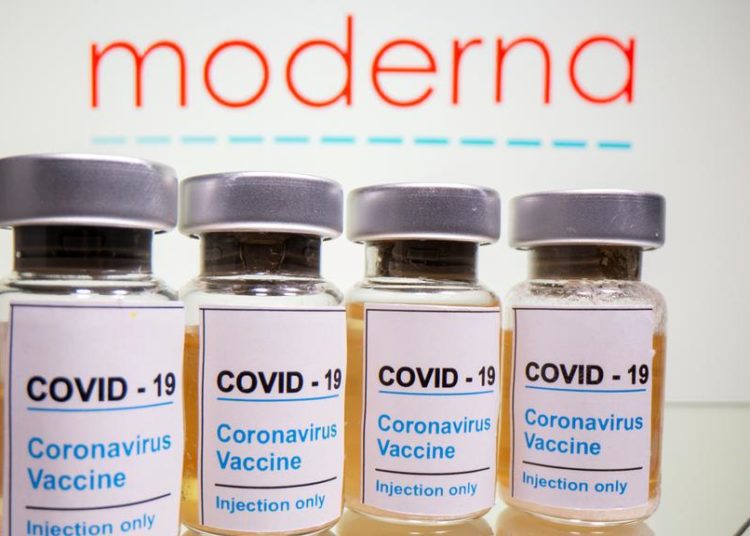 US authorizes Moderna's COVID-19 vaccine for emergency use
