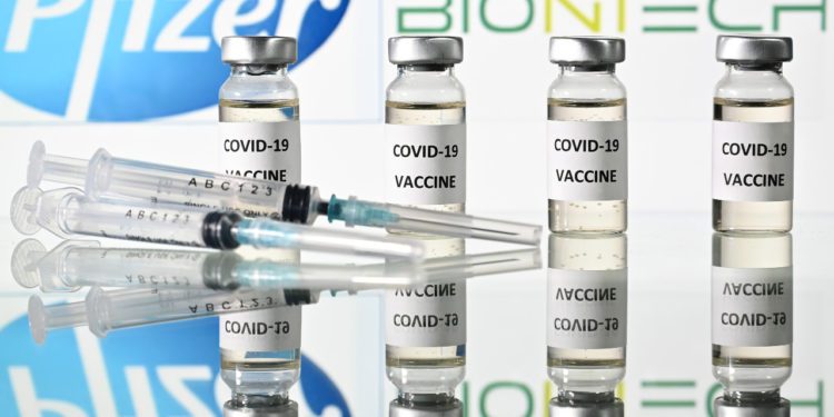 UK approves Pfizer-BioNTech vaccine for use 1 UK approves Pfizer-BioNTech vaccine for use