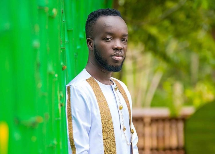 Akwaboah recounts his harrowing experience 1 Kwabena Akwaboah Junior, popularly known as Akwaboah, has revealed that gospel musicians aren't united as they make it seem in the eye of the public.