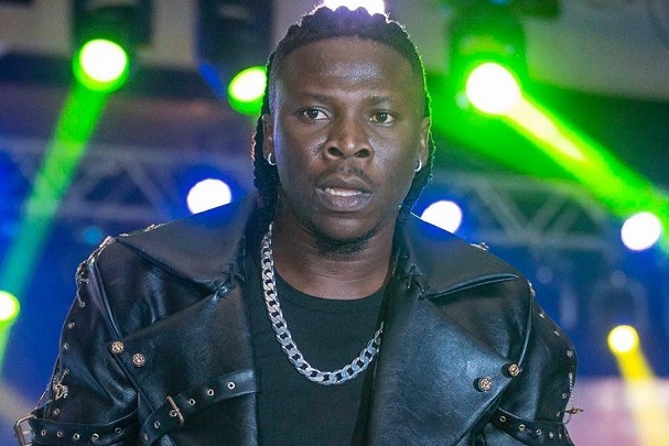 Black stars Rex omar y Stonebwoy has finally reacted after the ban placed on him and Shatta Wale by the board of the Vodafone Ghana Music Award (VGMA) was lifted.