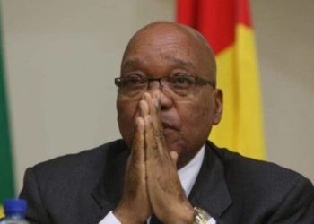 South Africa: Jacob Zuma faces jail after failing to appear at anti-corruption inquiry