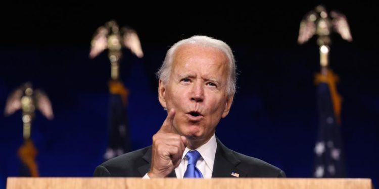Biden lays into Trump for COVID-19 vaccine failures 1 Biden lays into Trump for COVID-19 vaccine failures