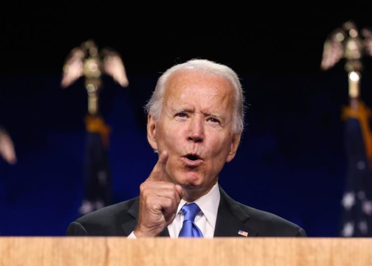 Biden lays into Trump for COVID-19 vaccine failures 1 Biden lays into Trump for COVID-19 vaccine failures