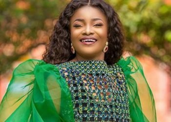 Ohemaa Mercy, has revealed that she once used Stonebwoy's single hit song 'Tuff Seed', as a theme for a sermon. Ohemaa Mercy made this shocking disclosure