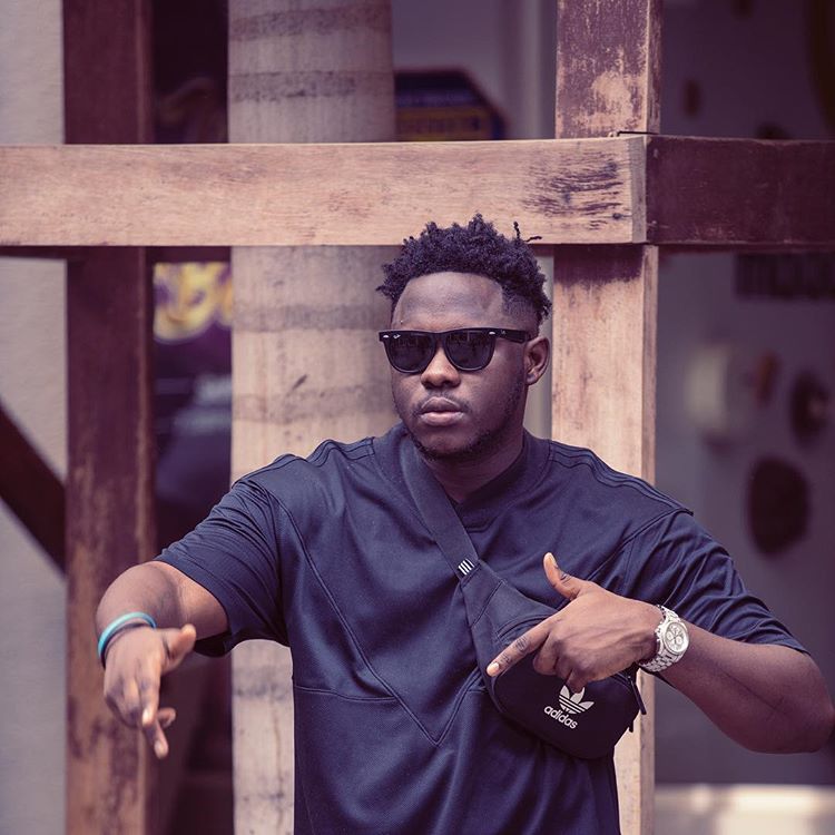 Ghanaian hip-hop rapper and singer, Medikal, has appealed to social media users not to compare him with Sarkodie since he revered Sarkodie as a legend.