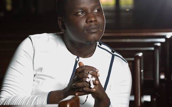 Carl Clottey has revealed that there is an unhealthy competition among gospel musicians in Ghana and that is what is leading to the division amongst them.