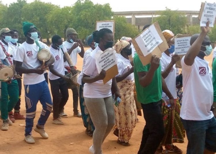 Farmers call for investment in agro-ecology 1 Farmers march to call for investment in agro-ecology.