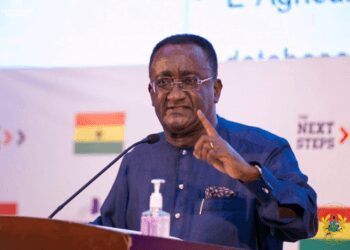 MoFA to scale up PFJ beneficiaries to 2 million farmers in 2021 7 Dr. Owusu Afriyie Akoto, The Agric Minister