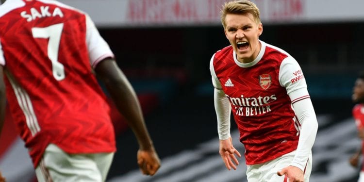 EPL Review: Arsenal conquer North London with 2-1 win over Spurs