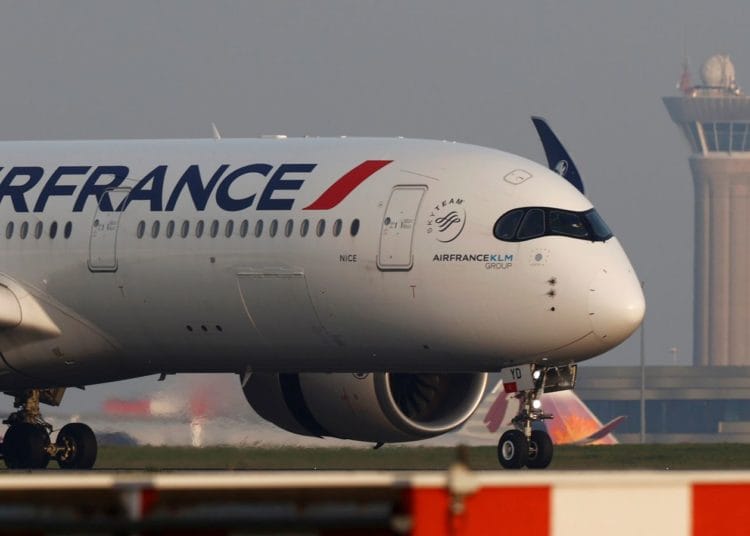EU approves €4 billion bailout for Air France 1 EU approves €4 billion bailout for Air France
