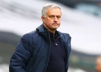 Tottenham sack manager Jose Mourinho ahead of Carabao Cup Final