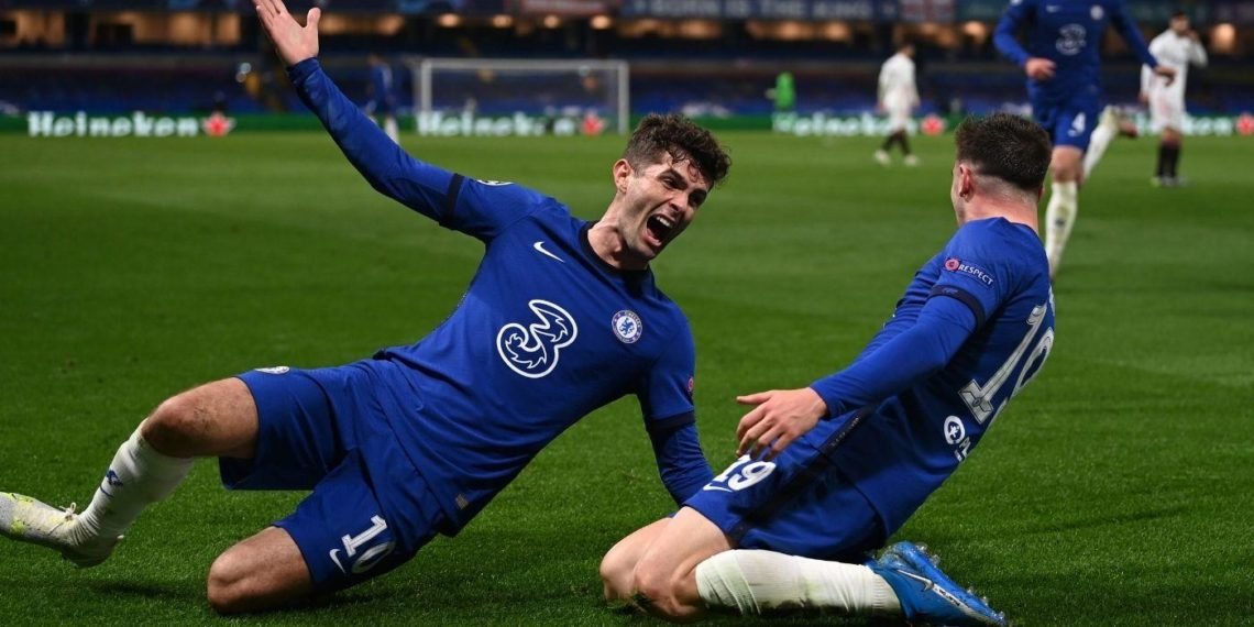 Chelsea cruise into a third Champions League final 1 Mount celebrates second goal with Pulisic