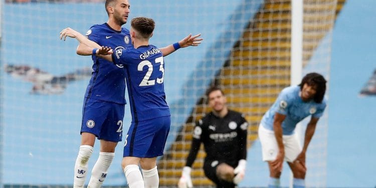 Chelsea beat City 2-1 to delay title-winning party