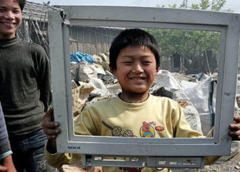 WHO warns of growing health threats of e-waste on children