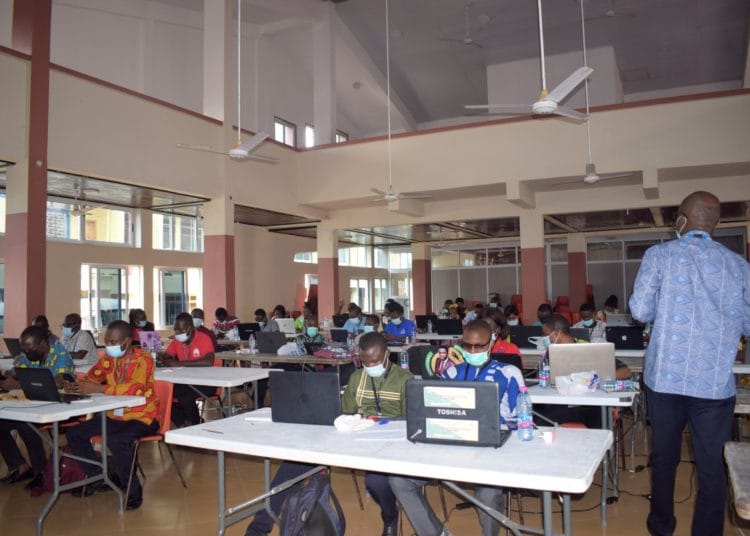 The General Secretary of the Ghana National Association of Teachers, Thomas Musah, has disclosed that some 200 teachers will benefit from the emergency remote teaching techniques project in the country.