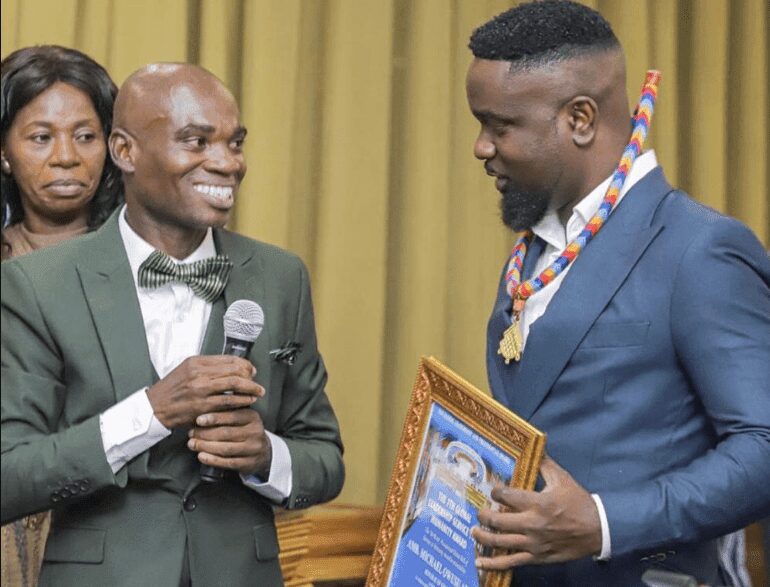 I'm Keeping the award on second thoughts- Sarkodie speaks about 'fake UN award 2 image 110