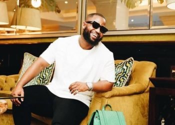 Cassper Nyovest donates 11,000 dollars to ailing fan in need of lung transplant 7 Casper Nyovest, after being moved by the story of a young woman from Swaziland in need of a lung transplant,
