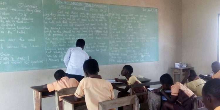 Teaching Profession Under Threat- Henry Akoto 1 A teacher teaching a class