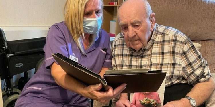 100-year-old widower to receive 1,000 cards for birthday after appeal 1 A widower, Royal Air Force (RAF) veteran, Jack Annall is set to receive more than 1,000 cards for his 101st birthday after his kind-hearted care home staff appealed to strangers to help make his day special.