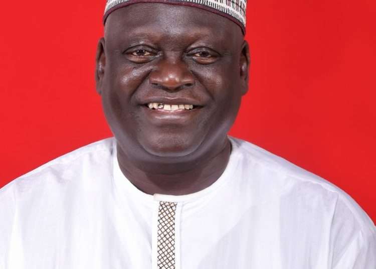 The MCE does not act in a vacuum- Mohammed Braimah 1 Member of Parliament for Ejura, Mohammed Braimah, has suggested the removal of the Regional Minister in the Ashanti Region. According to him, the MCE who has been recommended to be removed from post by a three member committee only reports to the regional minister.