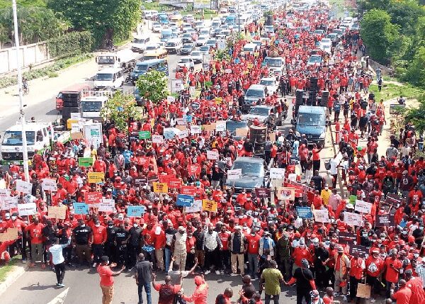 Police Cautions Invaders as Aggrieved Public Sector Workers embark on Demonstration 2 ndcdemo ghana news