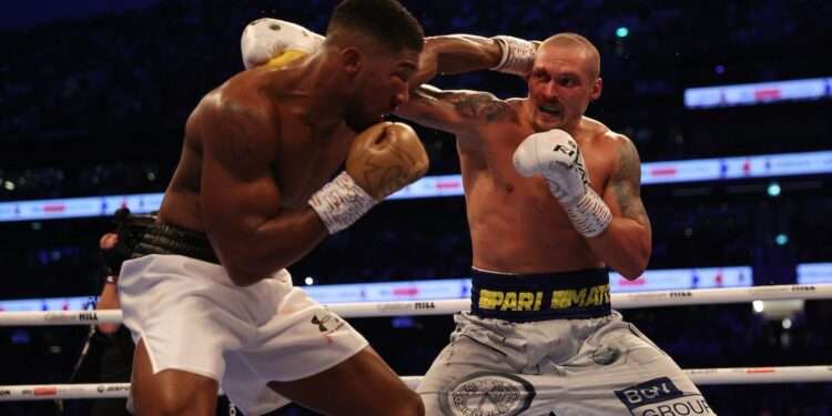 AJ bows to Ukrainian underdog, suffers second shocking defeat 1 Battle between Oleksandr Usyk and Anthony Joshua