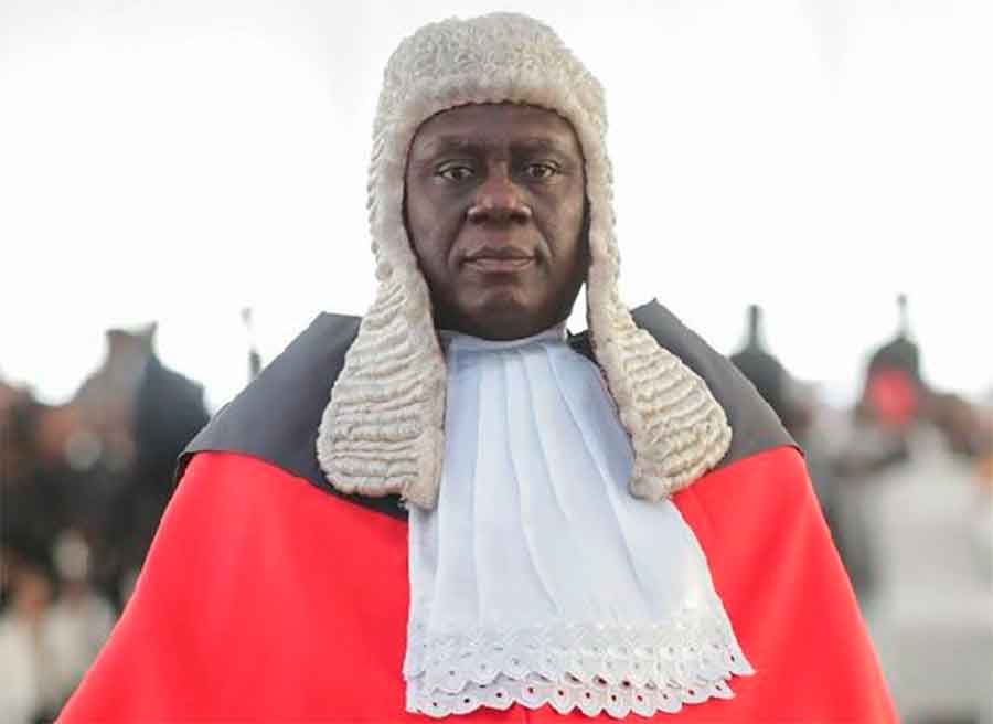 Chief Justice, Kwasi Anin-Yeboah, has assured Ghanaians that the judiciary is committed building trustworthy and strong institutions in the country.