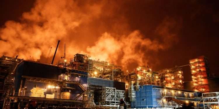China, Russia Seek to Capitalize on Venezuela’s Near-Collapse Oil Industry