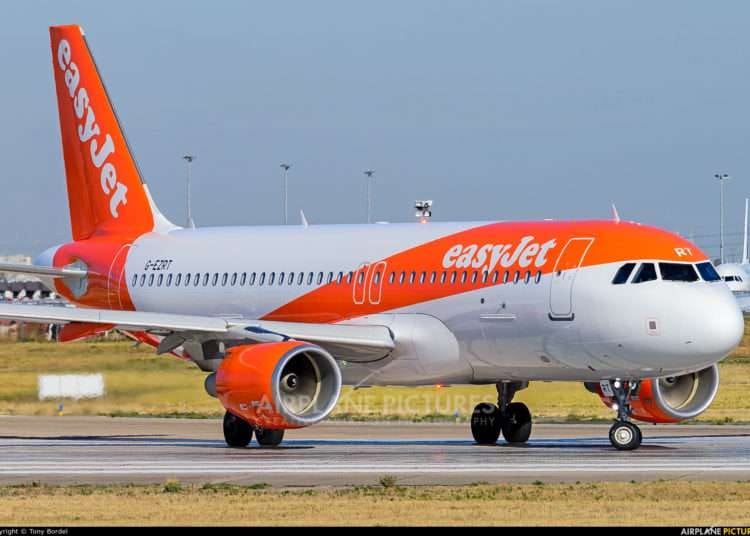 EasyJet rejects takeover bid from Wizz Air 1 EasyJet rejects takeover bid from Wizz Air