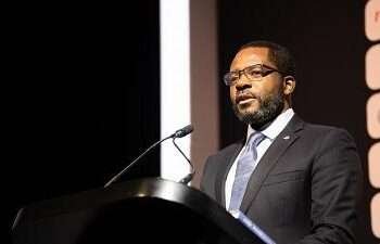 Equatorial Guinea to Revise its Oil and Gas Law to Incentivize Investment 3 Equatorial Guinea to Revise its Oil and Gas Law to Incentivize Investment in Upstream, Midstream and Downstream