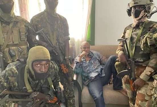 Guinea Prez, Alpha Condé, Ousted in a Military Takeover 1 Prez Alpha Condé (middle) captured by the military
