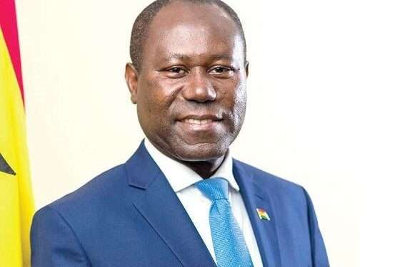 Deputy Chief Executive of COCOBOD, Emmanuel Ray Ankrah, has disclosed that he is optimistic the board will receive the first tranche of a $1.5 billion syndicated loan for the 2021/2022 cocoa crop season in October.
