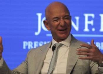 The world's richest man, Jeff Bezos, is reportedly investing in anti-aging technology that could extend the average human lifespan by up to 50 years.