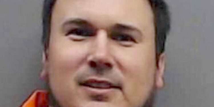 Serial killer nurse who injected patients with air "for fun" sentenced to death 1 Serial killer nurse who injected patients with air "for fun" sentenced to death