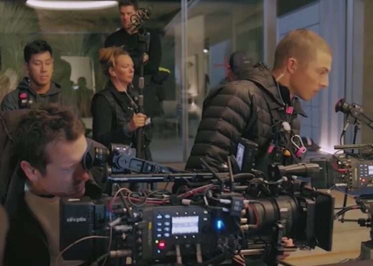 Hollywood TV and Film Workers Authorize Strike 1 Members of the International Alliance of Theatrical Stage Employees (IATSE) union representing roughly 60,000 film and television workers have voted to authorize a strike that could shutter Hollywood productions indefinitely.