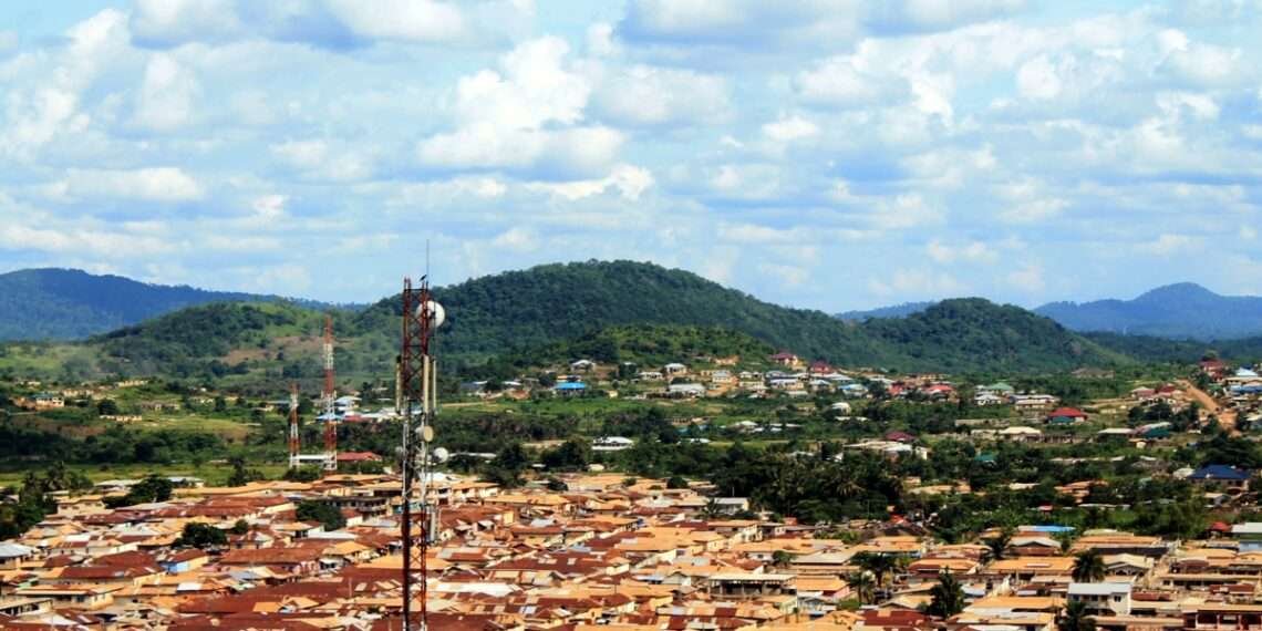 Existing Subnational Governance System to Delay Dev’t of Mining Comm’ties for Another ‘100 Years’ 1 Subnational governance