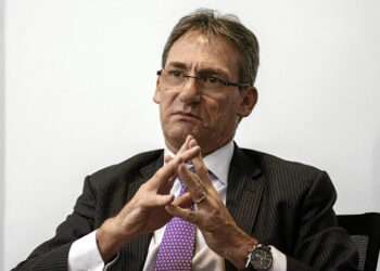 Chris Griffith, chief executive officer of Anglo American Platinum Ltd., also known as Amplats, pauses during an interview in Johannesburg, South Africa, on Monday, July 23, 2018. Amplats, controlled by Anglo American Plc, resumed payouts in February after a six-year hiatus, and on Monday announced a 3.74 rand per share interim dividend. Photographer: Waldo Swiegers/Bloomberg