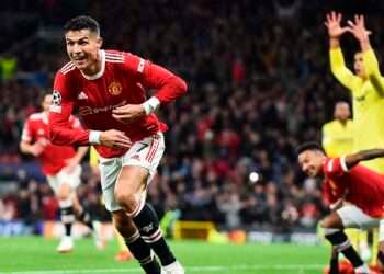 CR800: Ronaldo Makes History As Man U Put Arsenal to the Sword